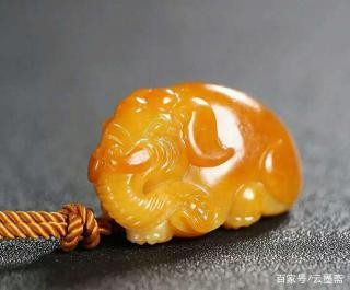 玩家喜欢的顶级和田玉籽料,该是什么样的?