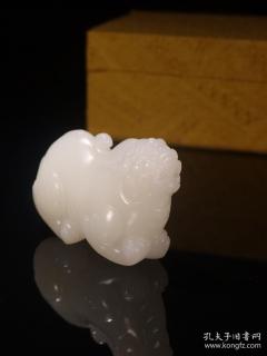 规格:高5.1cm 宽3.3cm 长9cm 重230克 全